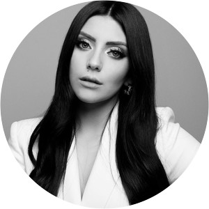 Maxine Pace - Singer