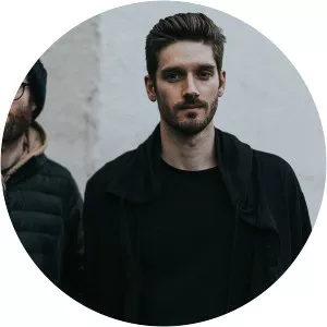 Maxy Dutcher - Musical artist