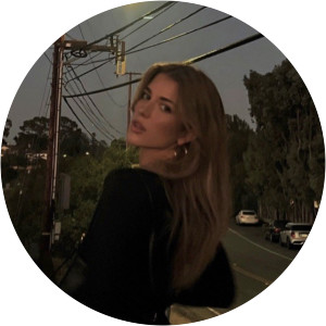 Maya Lecat photograph