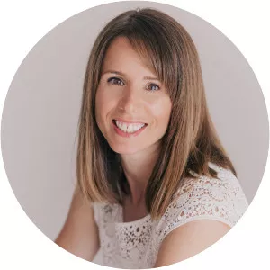 Maya Linnell - Author