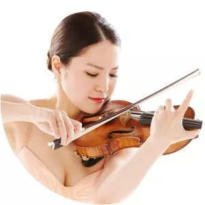 Mayuko Kamio - Japanese Violinist