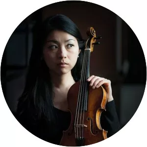 Mayumi Hirasaki - Musical artist