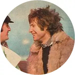 Mazhar ve Fuat - Musical group