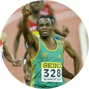Mbulaeni Mulaudzi - South African middle-distance runner