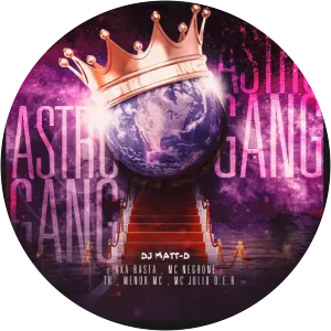 MC Julio D.E.R. featuring Menor Mc