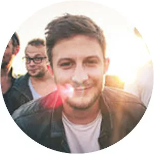 Me & Reas - Musical group