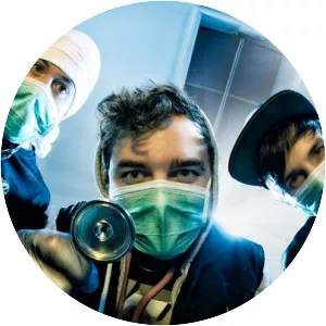 Mediks - Musical group