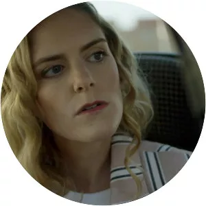 Megan Davies - YouTuber