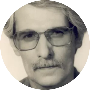Mehrdad Avesta - Iranian poet