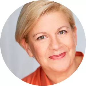 Meighan Gerachis - Theatre actress