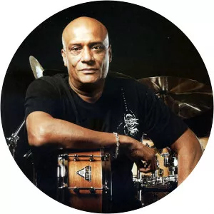 Mel Gaynor - Musician