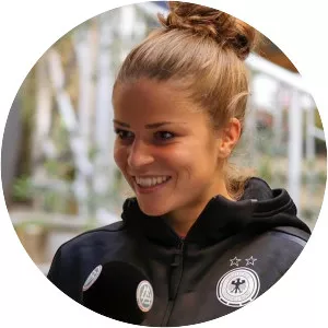 Melanie Leupolz - German footballer