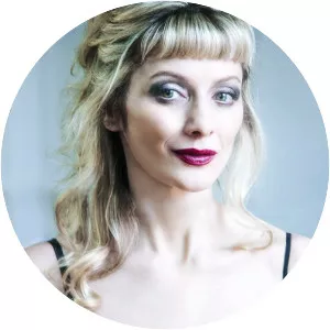 Melody Bates - Theatre actor