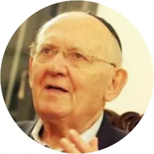 Menachem Elon