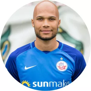 Menelik Chaka Ngu'Ewodo