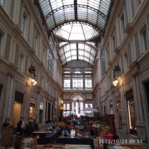 Mercato dell'antiquariato di galleria Mazzini - Tourist attraction in Genoa, Italy