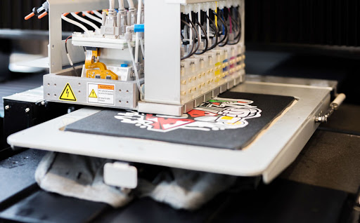 MerchCamp - Custom T-shirt store in Innsbruck, Austria