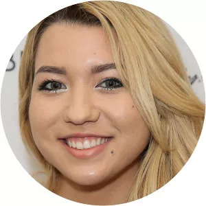 Mia Stammer - YouTuber