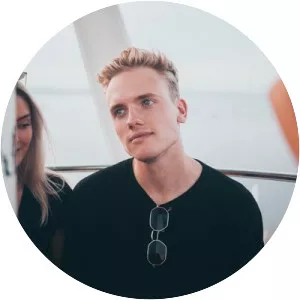 Michael Amani - Musical artist