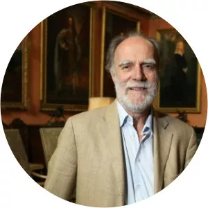 Michael Orlando Weetman Pearson, 4th Viscount Cowdray