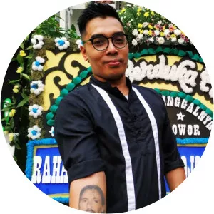 Michael Wowor photograph