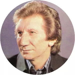 Michalis Menidiatis, Voula Gkika