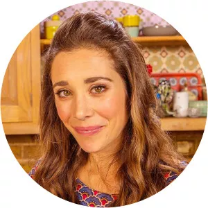 Michela's Tuscan Kitchen - 2016 ‧ 1 season