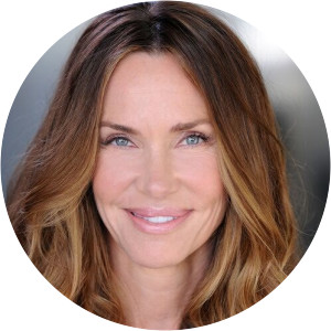 Michelle Skeen - Author