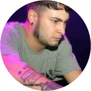 MICROMAKINE - Musical artist