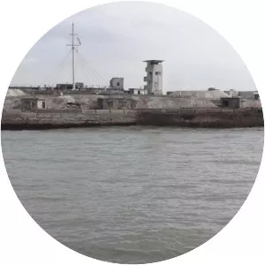 Middle Ground Coastal Battery - Islet in India