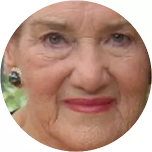 Mieke Frankenberg - Registered nurse ‧ Jane Seymour's mother