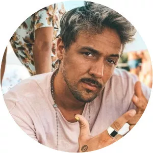 Miguel Cristovinho - Singer