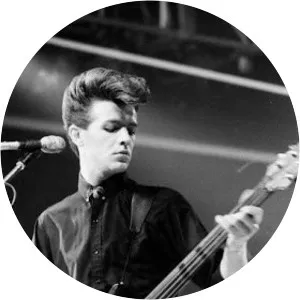 Mik Sweeney - Musical artist