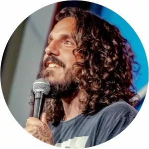 Mike Falzone - YouTuber