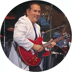 Mike Pinera - American guitarist