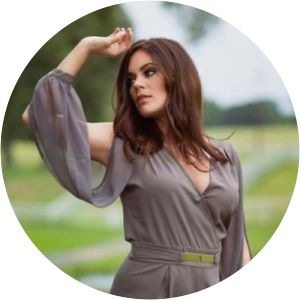 Miki McGaughey Strong photograph