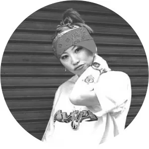 miki narahashi lady q - Singer