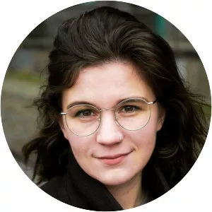 Miku Sophie Kühmel - Author