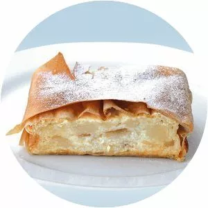 Milkcream strudel