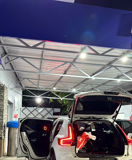 Millennials Car wash - Car wash in Santo Domingo, Dominican Republic