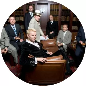 Milljónamæringarnir - Musical group