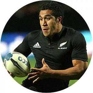 Mils Muliaina