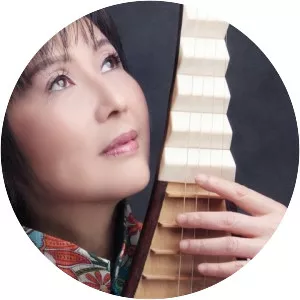 Min Xiao-Fen - Chinese vocalist