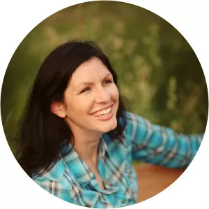 Mindy McGinnis - Writer