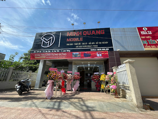 Minh Quang Mobile - Cell phone store in Vietnam