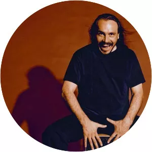 Minino Garay - Musical artist