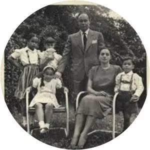 Minnie Lenore Robbins photograph