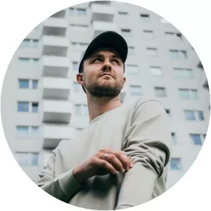 Minus Manus - Musical artist