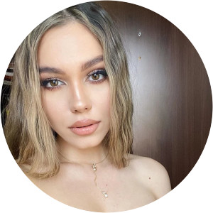 Mira Musician - Singer