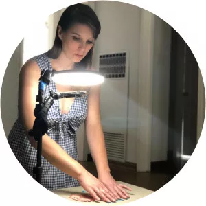 Miranda Kahn - Director